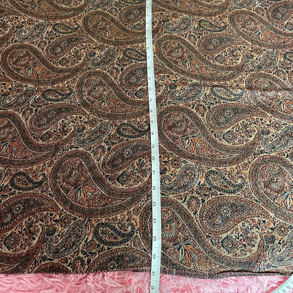 Scarf/pashimina. Paisley Patterned Scarf - Picture 2 of 5
